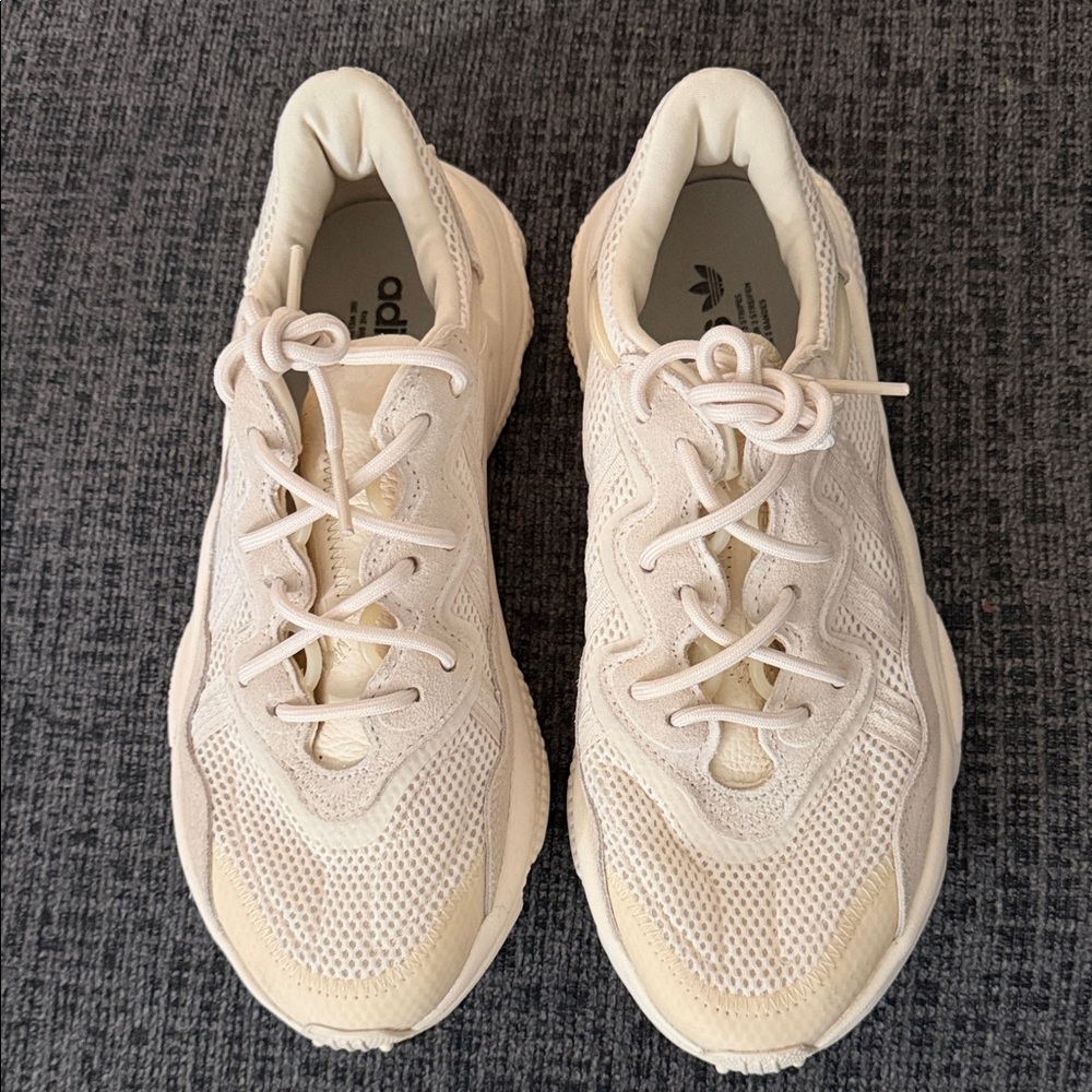 Adidas Women's Off-White Sneakers